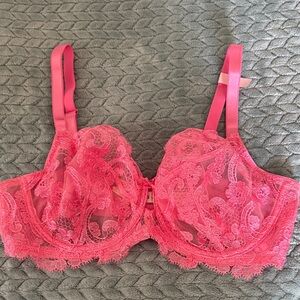 Beautiful lovely pink bra by Victoria's Secret, 38D